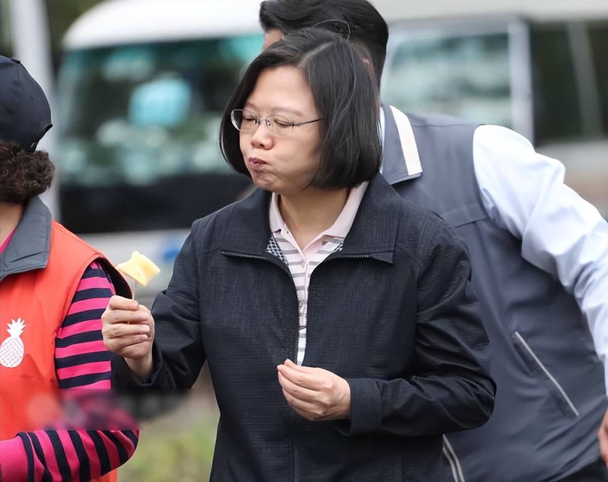 吃不上鸡蛋，在台岛内酿成现实，台当局从澳洲进口，成本12块一颗