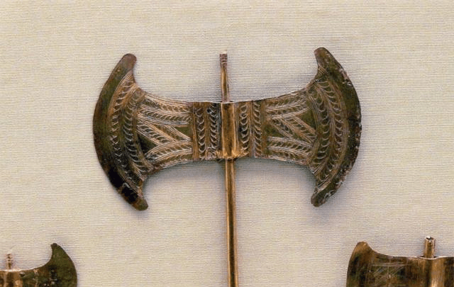 �Թ��³�˯�Ĺż�����ͭʱ�ڵ���ҵչ������ŵ˹�Ļ�����˥ ...