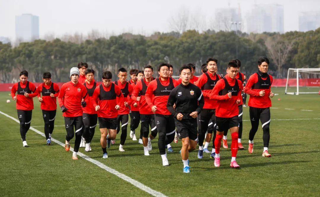 K���г�ר�ҳ����£��������г�18֧���ǰհ