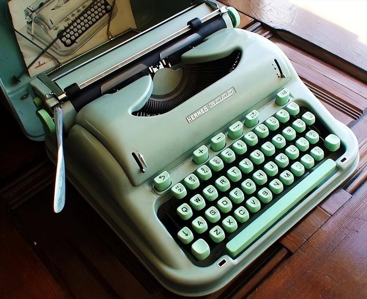 �Զಿ��ӰΪ����������Ӱ��Ŀ�����Լ�Ƭβչ��֮��Ĺ�ϵ ...