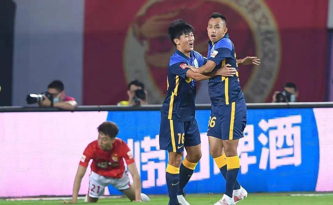 K���г�ר�ҳ����£��������г�18֧���ǰհ