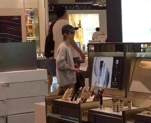 ������������Ů�ӹ�߶�����Ʒ�꣬Ŀ�����ݺ����ѷ׷���ʾ ...