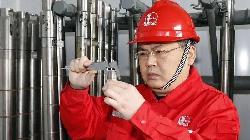 匠心天博逐梦 青春报国(图1)