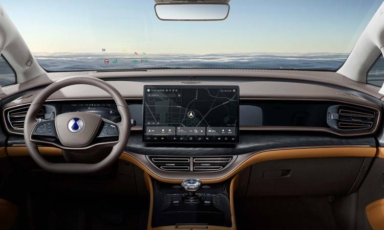 新开手游sf发布网:原创                年内开启预售strong新开手游sf发布网/strong，动力500千瓦超大G，比亚迪F品牌首款车型来了！