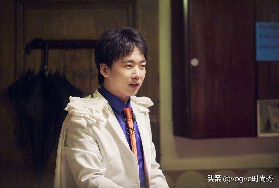 原创赘婿：郭麒麟携7位美女来袭，幸福指数不输“韦小宝”