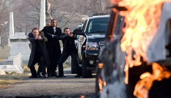 10����ϲ���ĸ����Ӱ��ÿ��������������