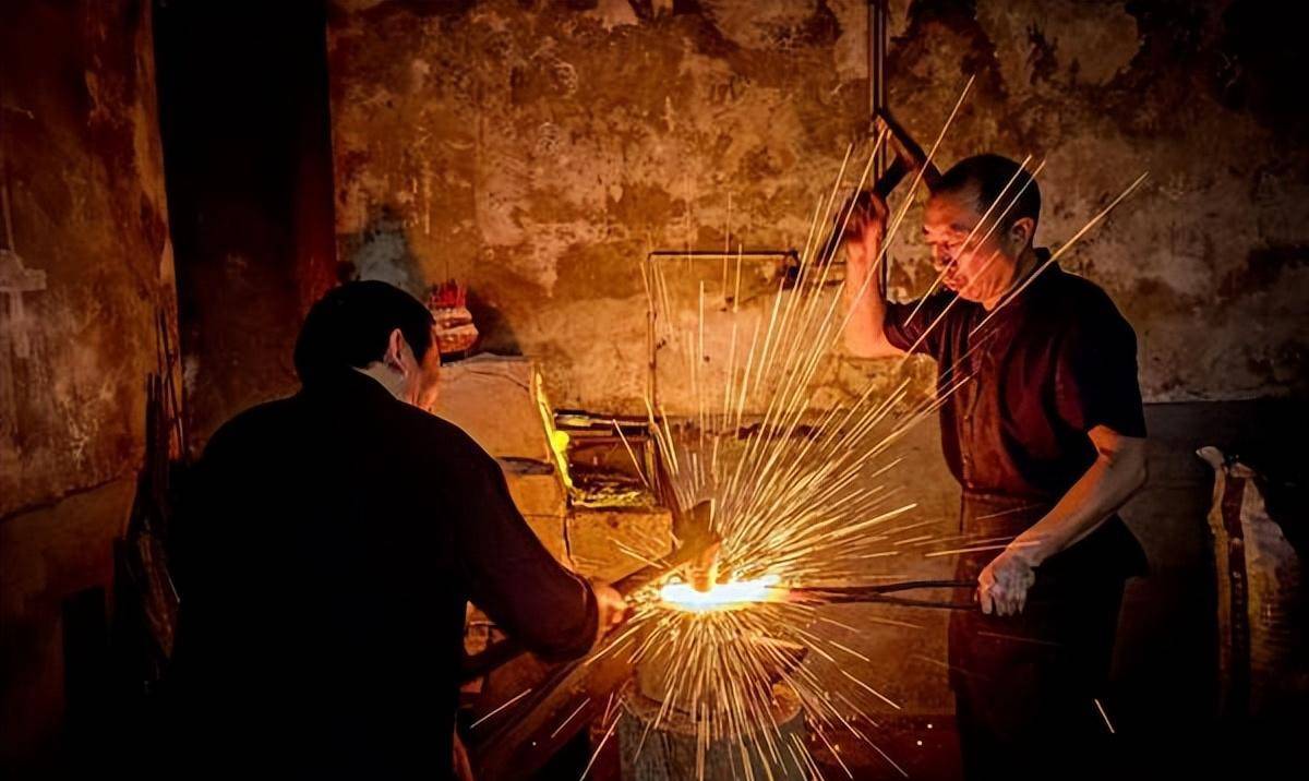 1600年前的道教，全员法剑配身，铸剑锻刀样样行，却不被皇帝顾忌