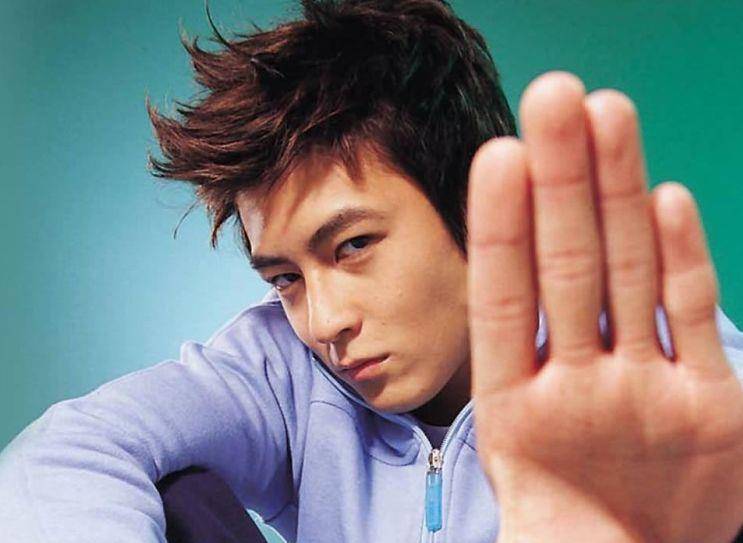 ��ϣ������������Ե�5��Ů�ˣ��е���Ȼ��·���е����� ...