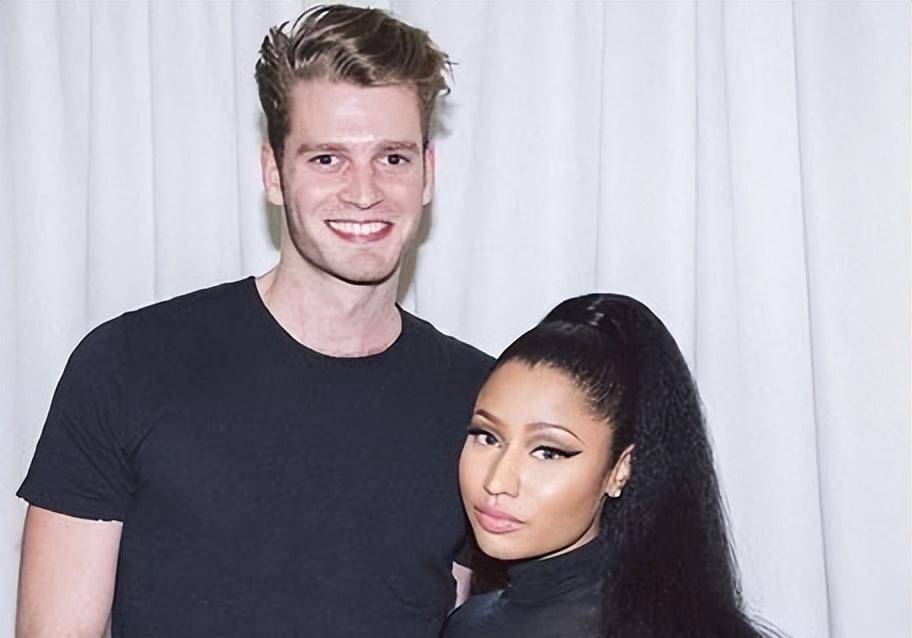 �����ں������չȭ�ŵĴ���������������