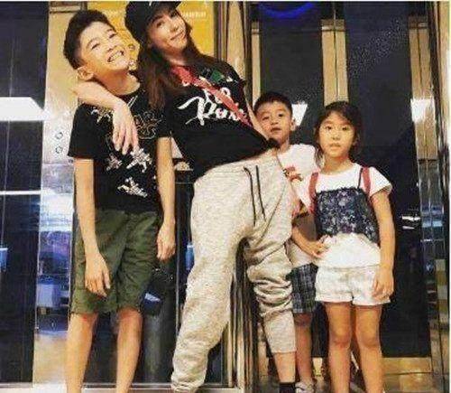 ���������Ů���ɹ������ţ��Ű�֥ȴΪ���Ӹ�����������