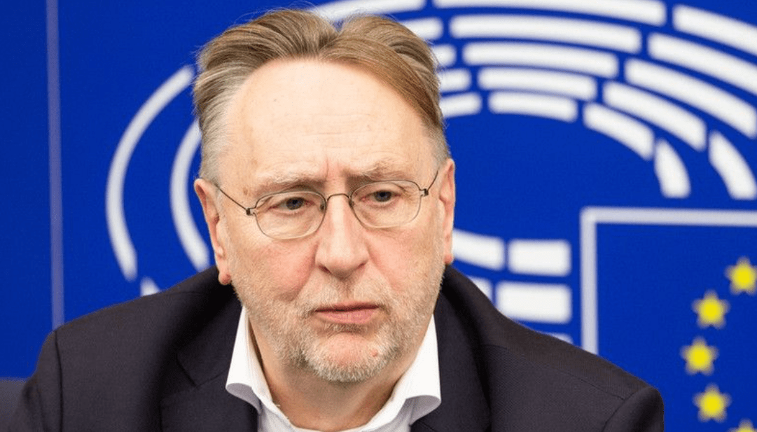 �û�ǰ��ŷ�˴����ʱЭ�飬���з��������������𣬽����ַ� ...