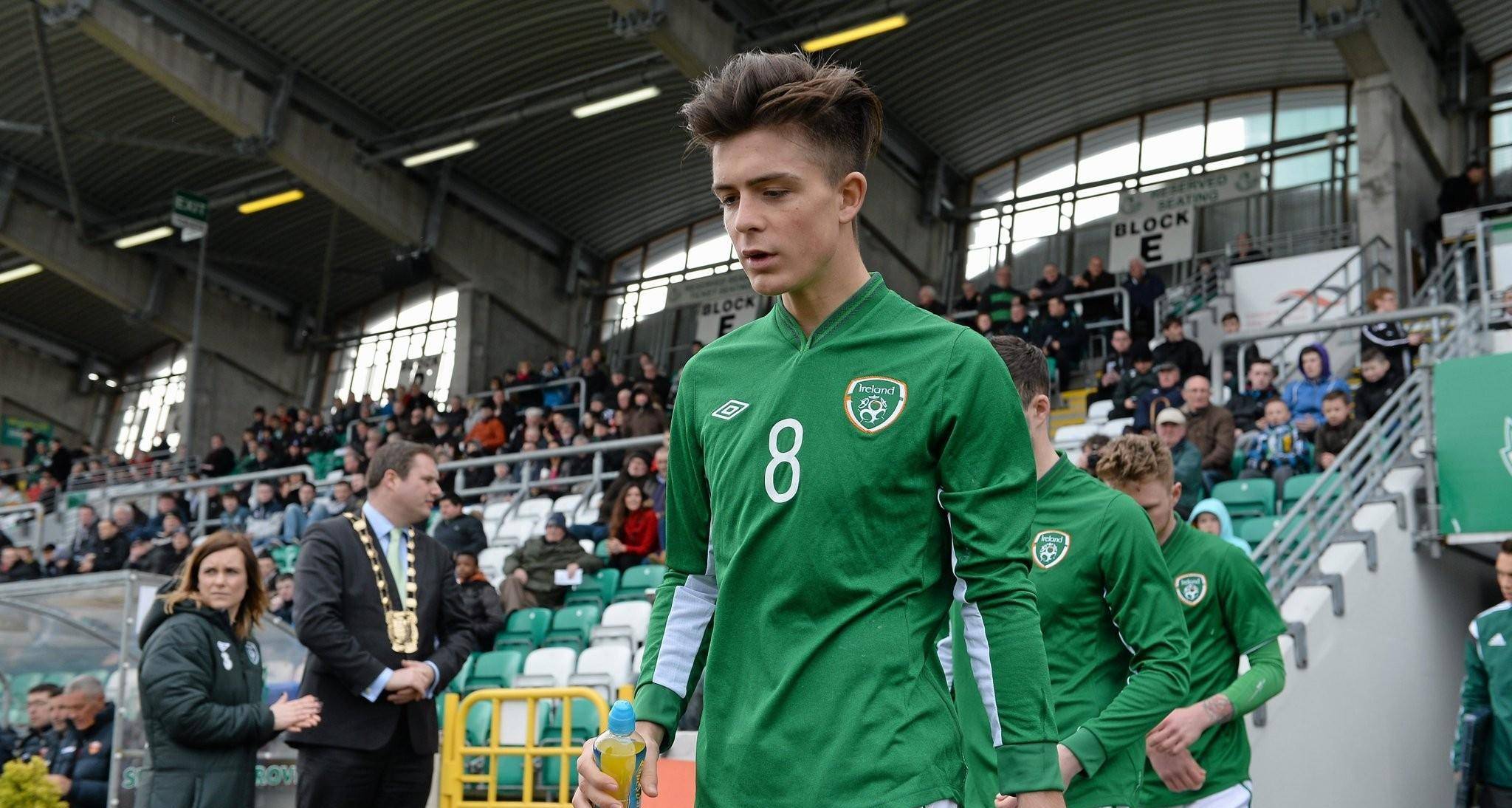 �̵���λ��������ͬ�ط���ս����Ա