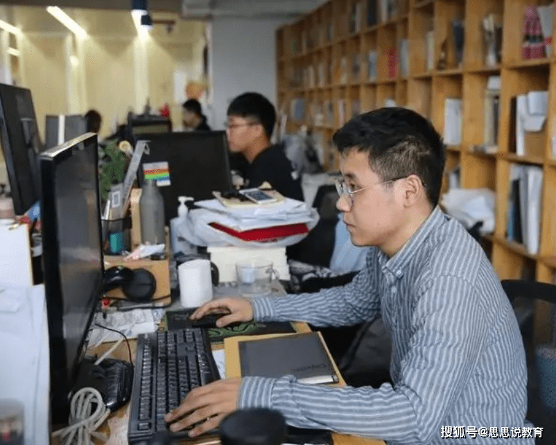 本科毕业论文抽检看啥？毕业生若抱侥幸心理，小心学位给你撤销