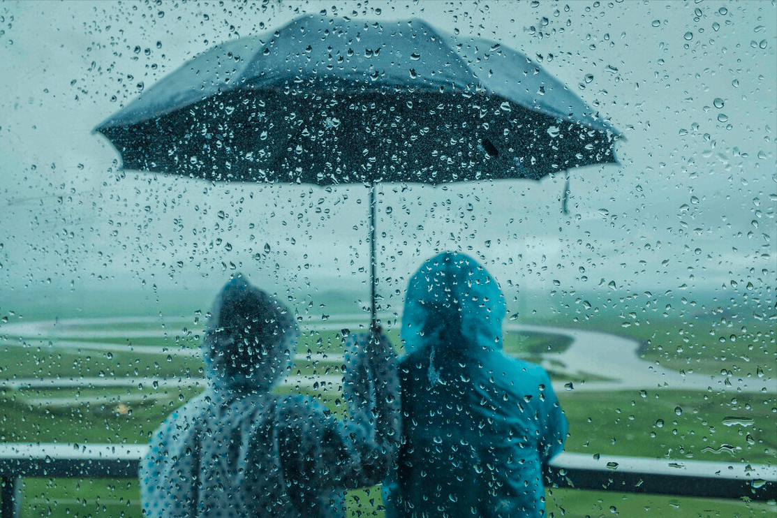 “清明雨打坟，功德要临门”，明日清明节，上坟下雨实的好吗？