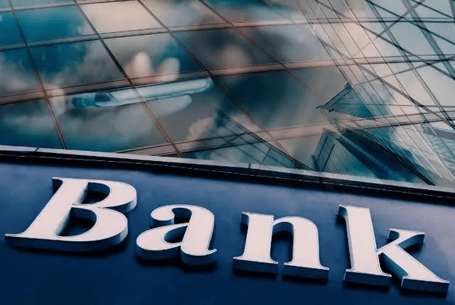 美国又一区域银行股价“腰斩”，银行危机解除了吗？