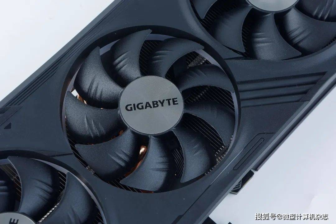 黑衣武士，潜伏矛头——技嘉GeForce RTX 4070魔鹰OC 12G详细评测