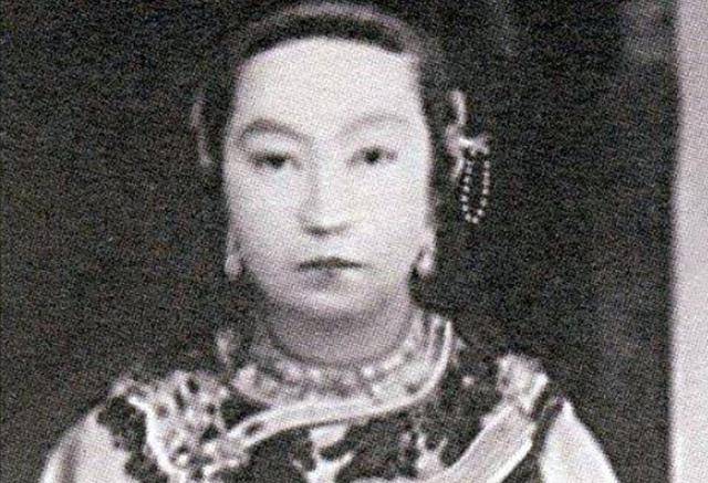 1888年，李鸿章把22岁女儿嫁给老迈臣，两人的后代现在家喻户晓