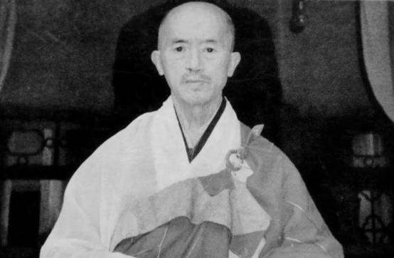 原创
            传奇人物海灯法师，圆寂后却饱受争议？这是为何？