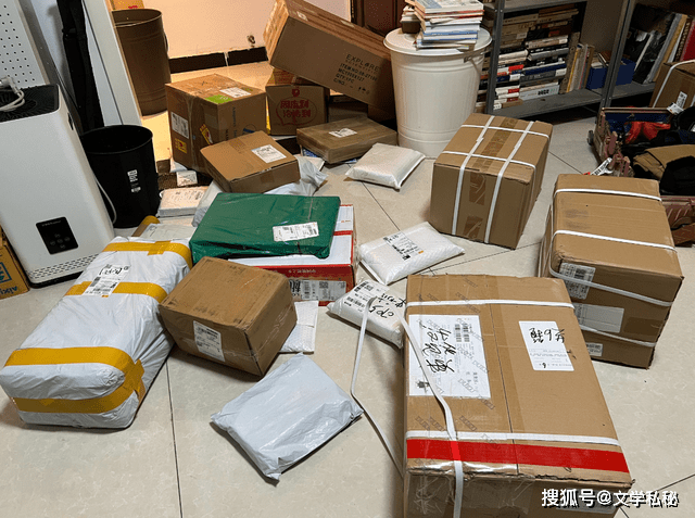 原创史航二十年前的人设，就定性为好色，错就错在年过五十仍未改变