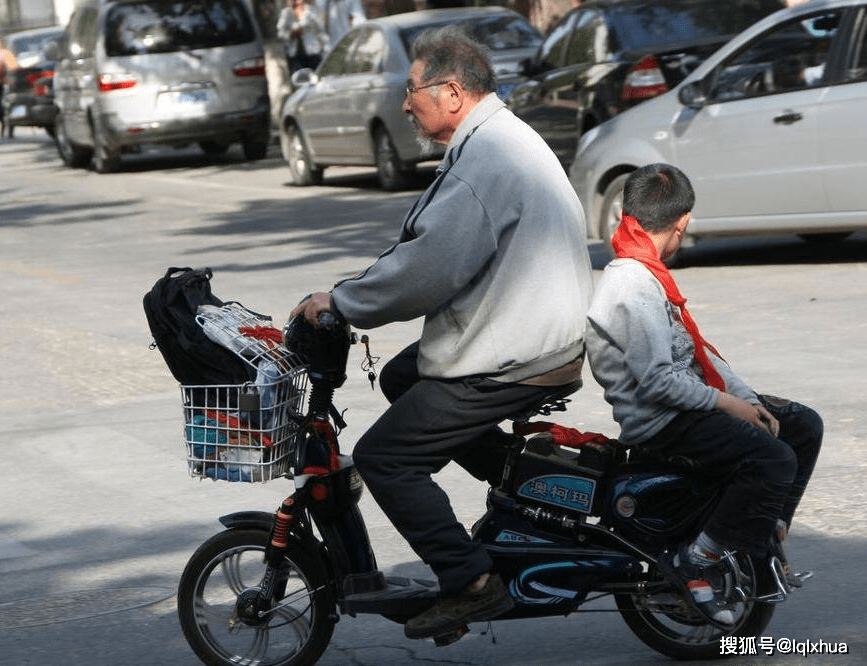 半岛体育明确了！60岁以上老年人3种摩托车驾照都能考(图6)