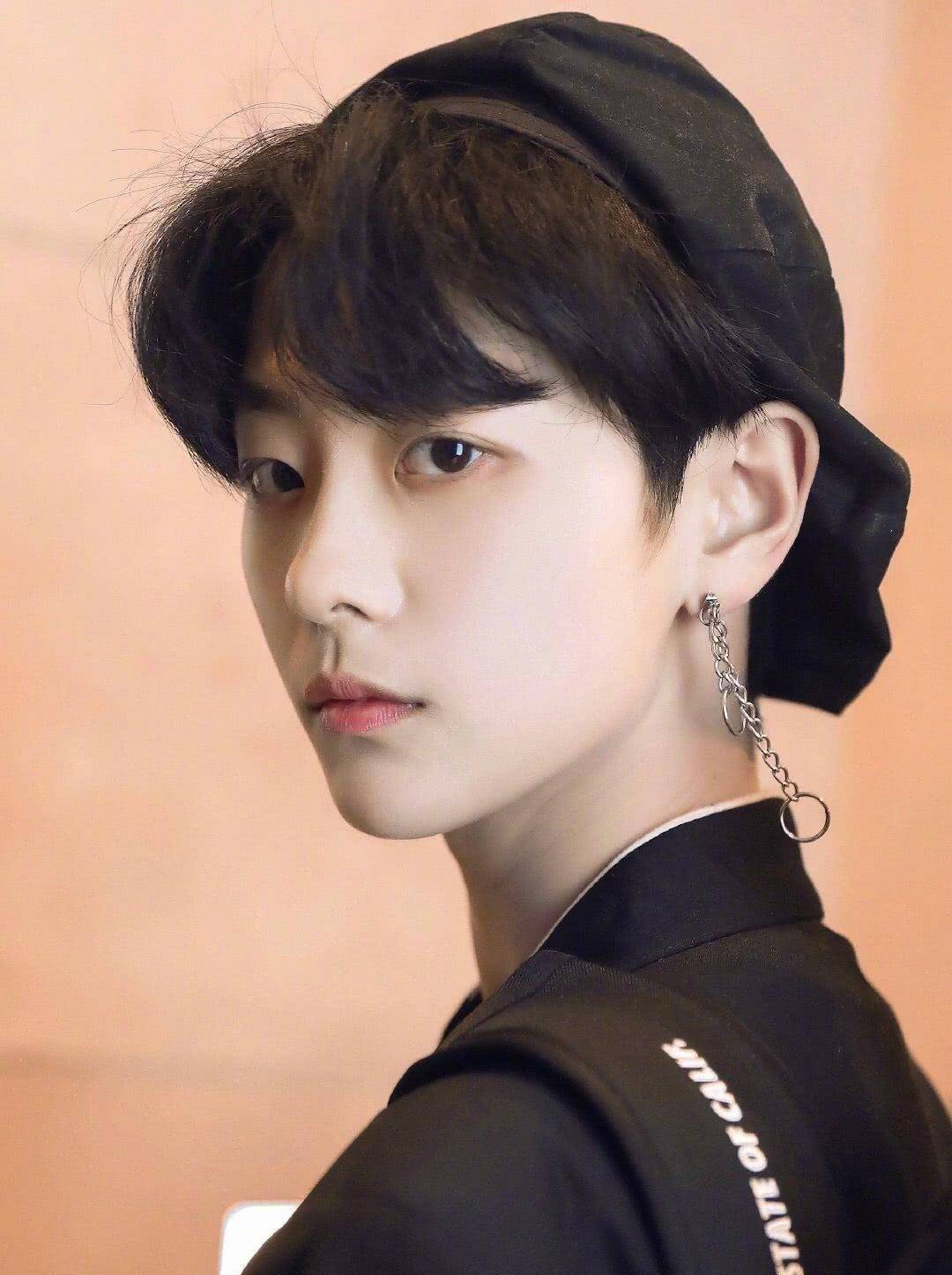 《创造营》人气选手刘梦感情状况曝光,网友们表示不能接受,确定是个女生?