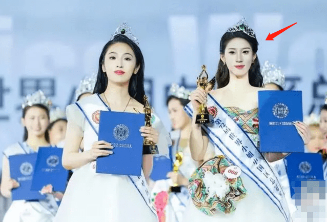 “给谁选的”？大一女生获世界小姐中国区冠军，评论区画风跑偏了