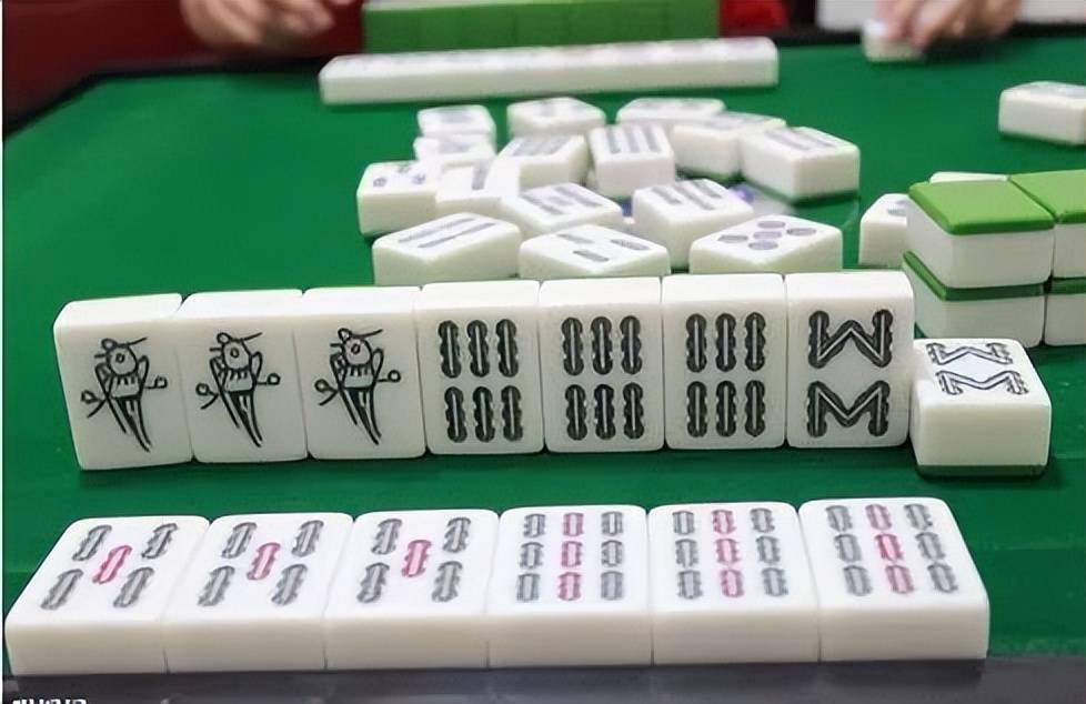 原创
上班时间与管理服务对象打麻将被双开,背后的原因轻视不得2 原创
上班时间与管理服务对象打麻将被双开,背后的原因轻视不得2