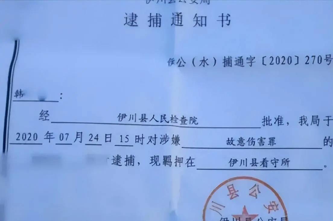 "烧鸡店主为保护自家财产被判刑10个月，小伙申诉：难道要送抢夺者离开？"
