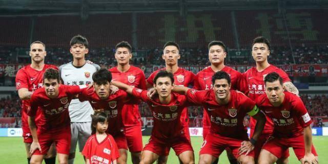7战2胜4平1负，上港30天双线崩盘！7天后战日本劲旅成唯一希望
