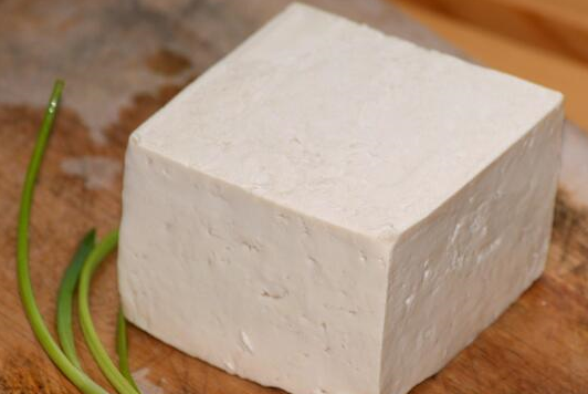 更年期的女人多吃这几样食物缓解症状可能比保健品有用得多(图2) 更年期的女人多吃这几样食物缓解症状可能比保健品有用得多(图2)