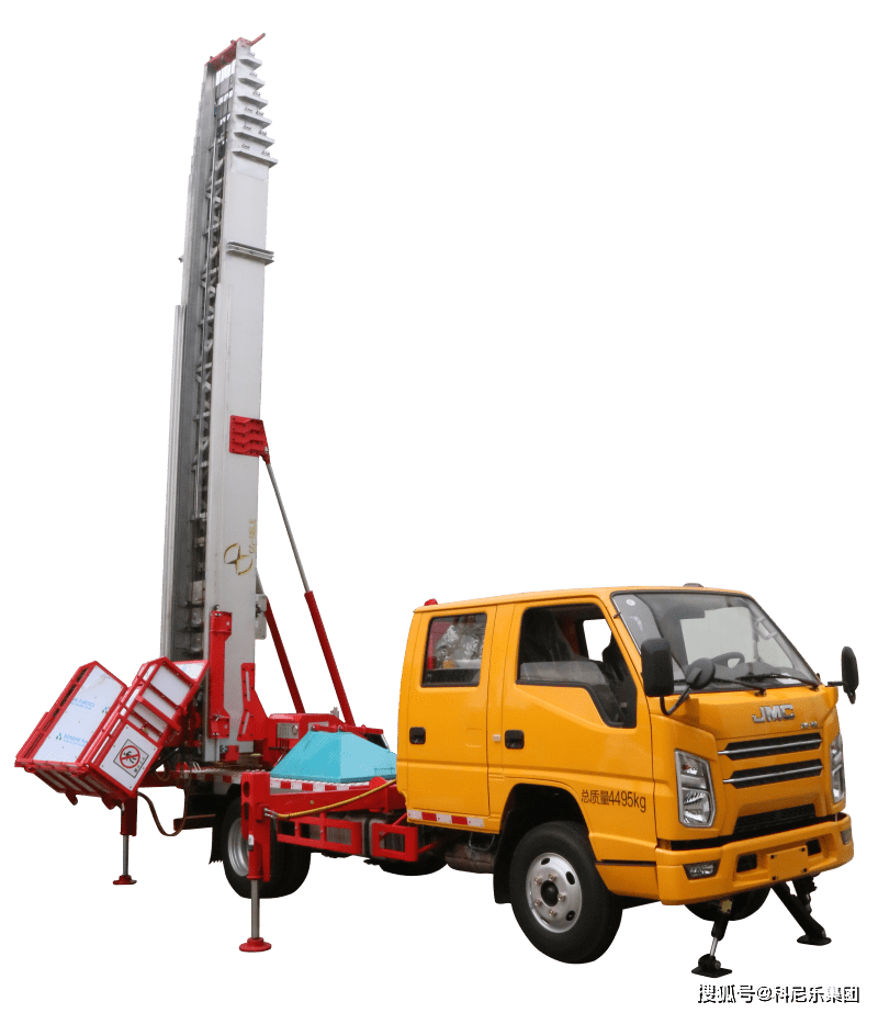 高空搬运作业节省人力可以考虑32米云梯车(图1)