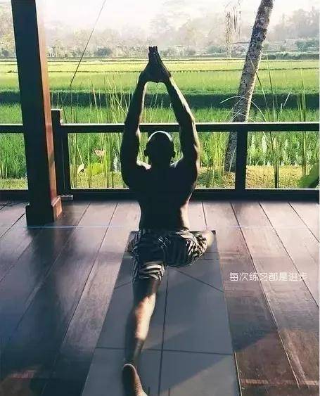 瑜伽其实是一种男性健身方法米乐 M6(图2)