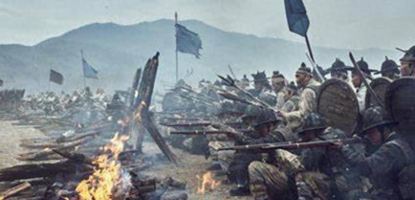 在腹背受敌的情况下,该怎样做出决定换取和平?