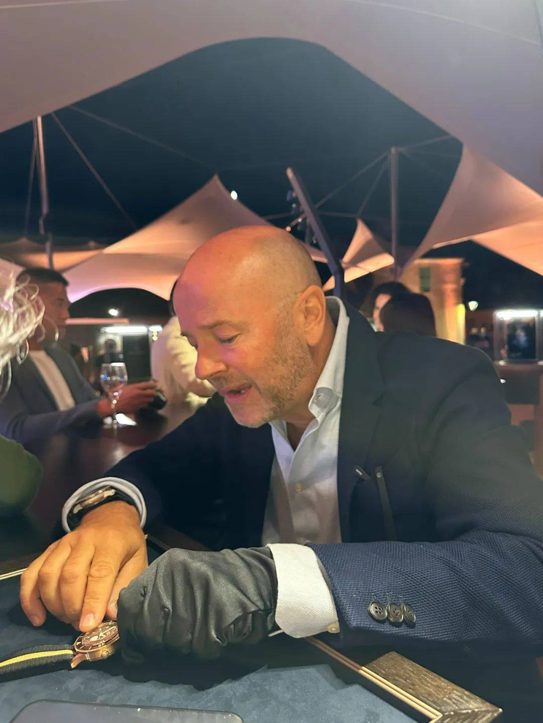 ������ʮ�x�ֳ�������Ʒ!�����Ϸ�,�ͻ��������ĵ�һ���֤����