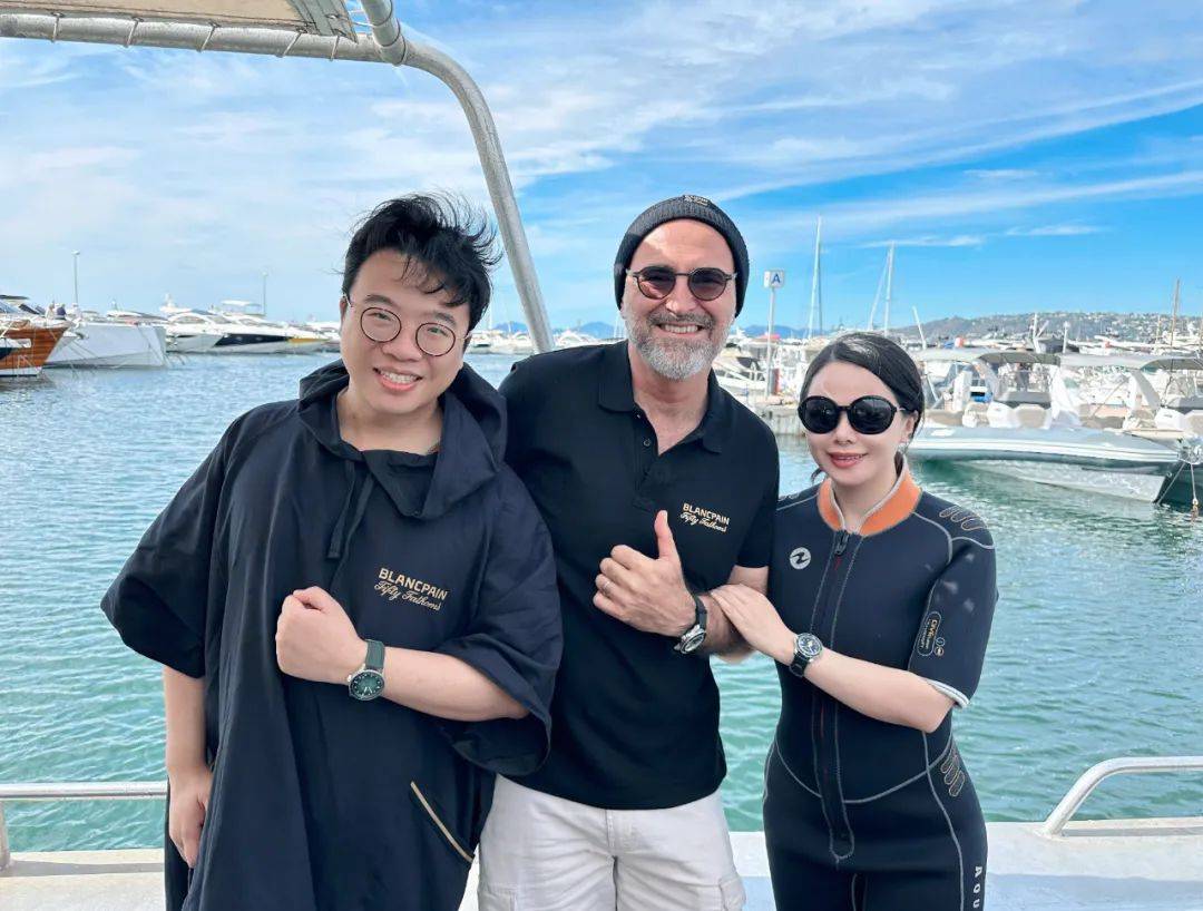 ������ʮ�x�ֳ�������Ʒ!�����Ϸ�,�ͻ��������ĵ�һ���֤����