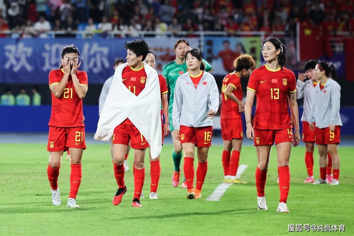 看得清楚现实！宋凯现场目睹过中国女足落败，提高成绩光空喊口号是不行的