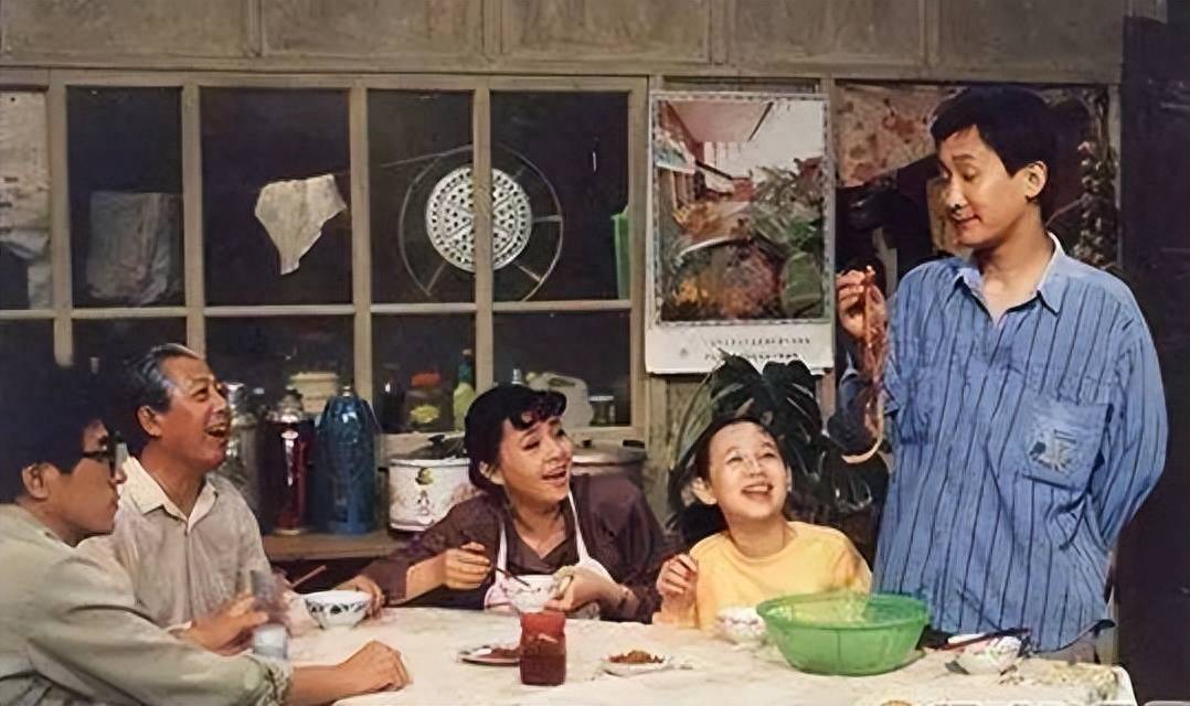 原创10部国产最好看情景喜剧！家有儿女只排第六，武林外传不进前三