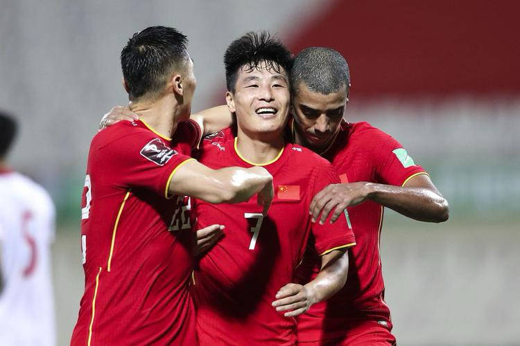 1-0！中国球队爆冷，搅翻世预赛，造奇迹，0分仍能顺利出线，自然诞生黑马