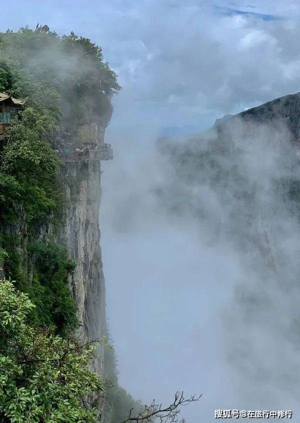 元旦带你玩转张家界凤凰5天4晚深度游旅游攻略