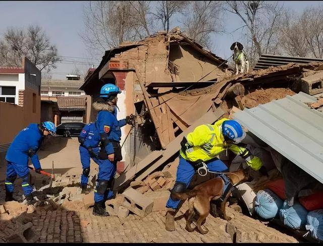 ibox:女子回家看娃 不幸在地震中遇难