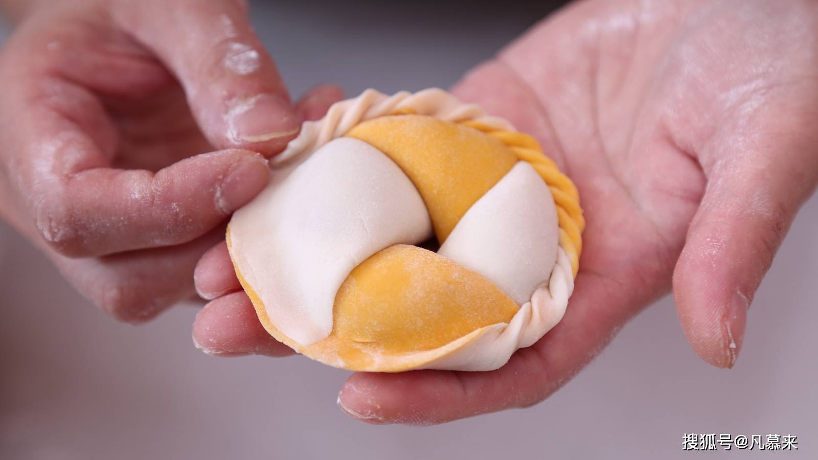 韭菜鸡蛋蒸饺怎么做_韭菜鸡蛋蒸饺的做法视频_豆果美食