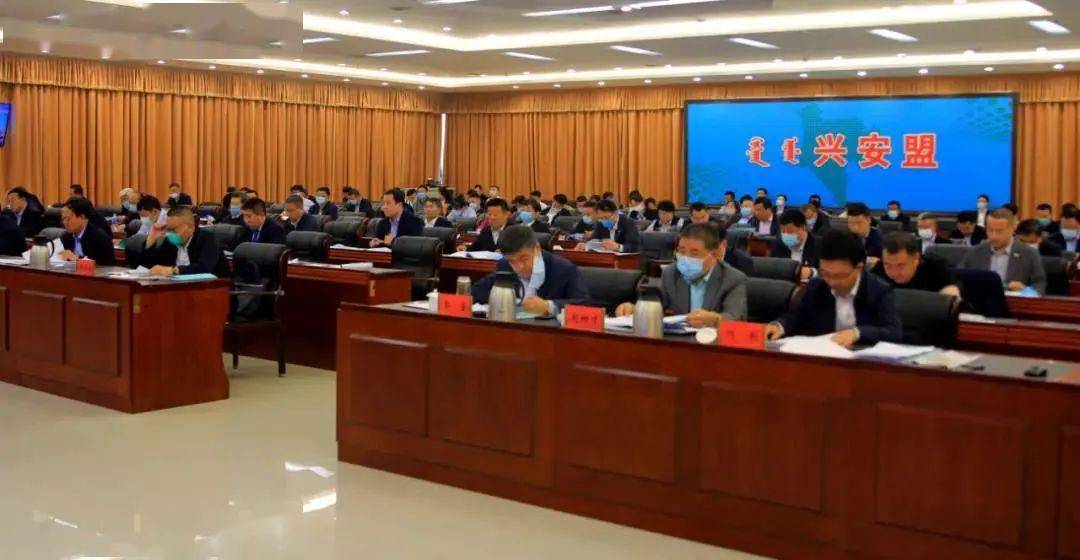 科右中旗经济总量_2015中国年经济总量(3)