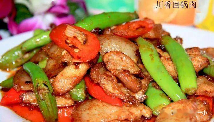 午餐: 川香回锅肉 黄瓜炒火腿肠 白米饭