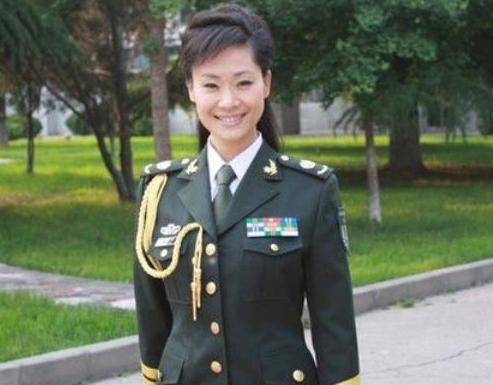 从前是中国最美女歌手，34岁离婚享正师级待遇，最终为爱嫁给丑男_于文华