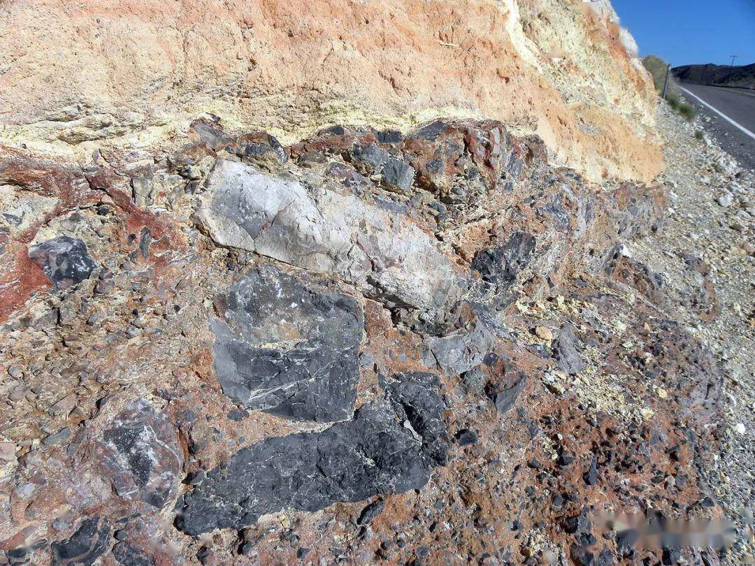 普通角闪石-地质学矿物-岩石实习-图片