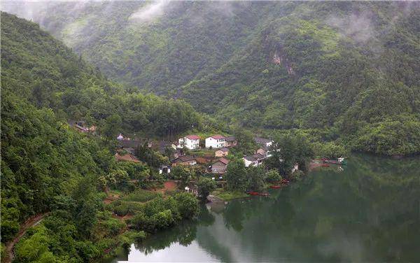 美丽乡村|龙滩村 : 青山绿水依然在,多少红尘烟雨中