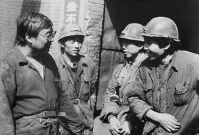 平凡的世界小说作者路遥 30e5503a1e0f45819ca94538f9f10a4a.jpeg