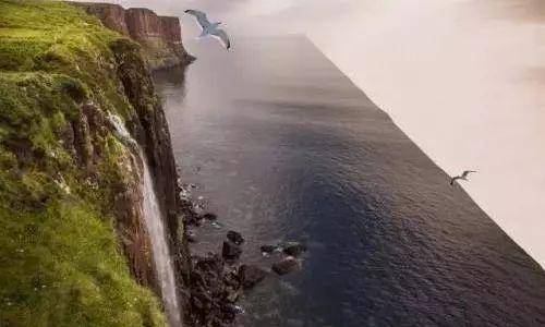 水到绝处是风景,人到绝境是重生