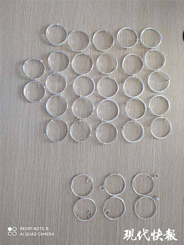 分拣快递时下手！他用20副银手镯换来1副钢手铐