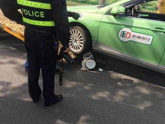 「男孩」8岁男孩当场殒命！这种危险的玩具车，你家可能也有……惨剧